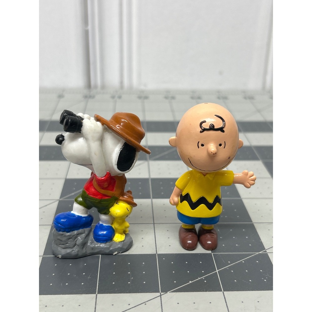 Peanuts Charlie Brown Snoopy Woodstock Mini PVC Figures 2.5" Cake Toppers Toy